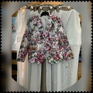 NWT! 💖This is a suit Jacket by Liz Claiborne!💙